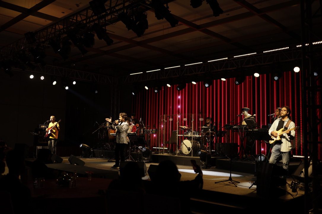 Live Band
