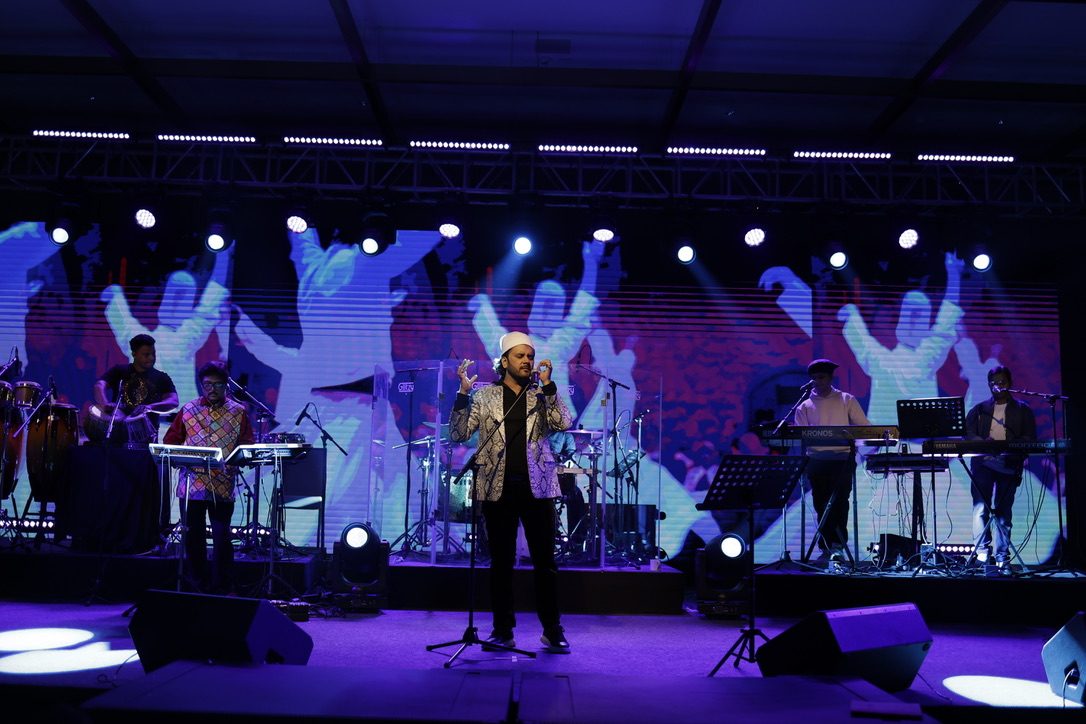 Live Band