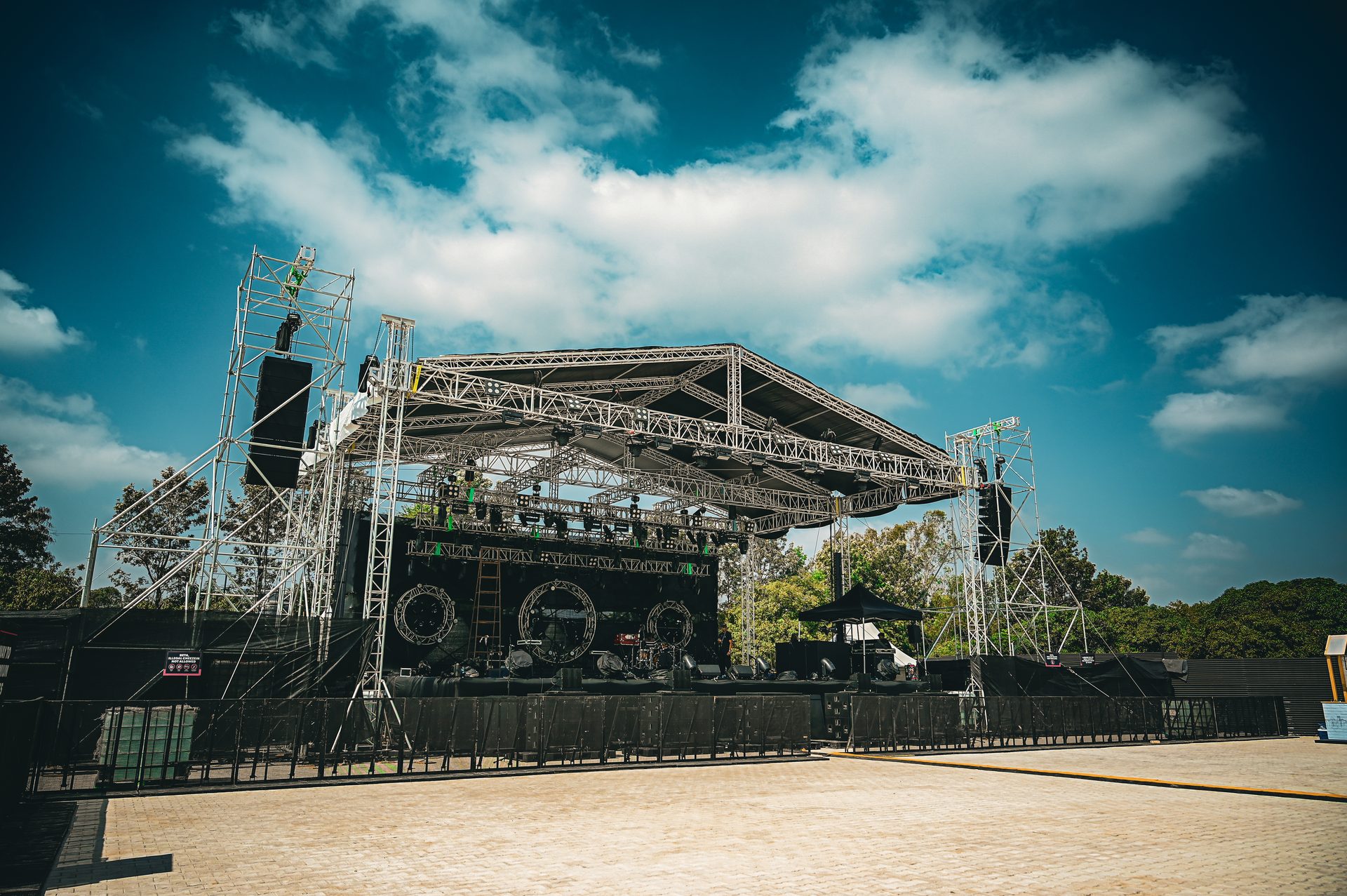 Live Concert